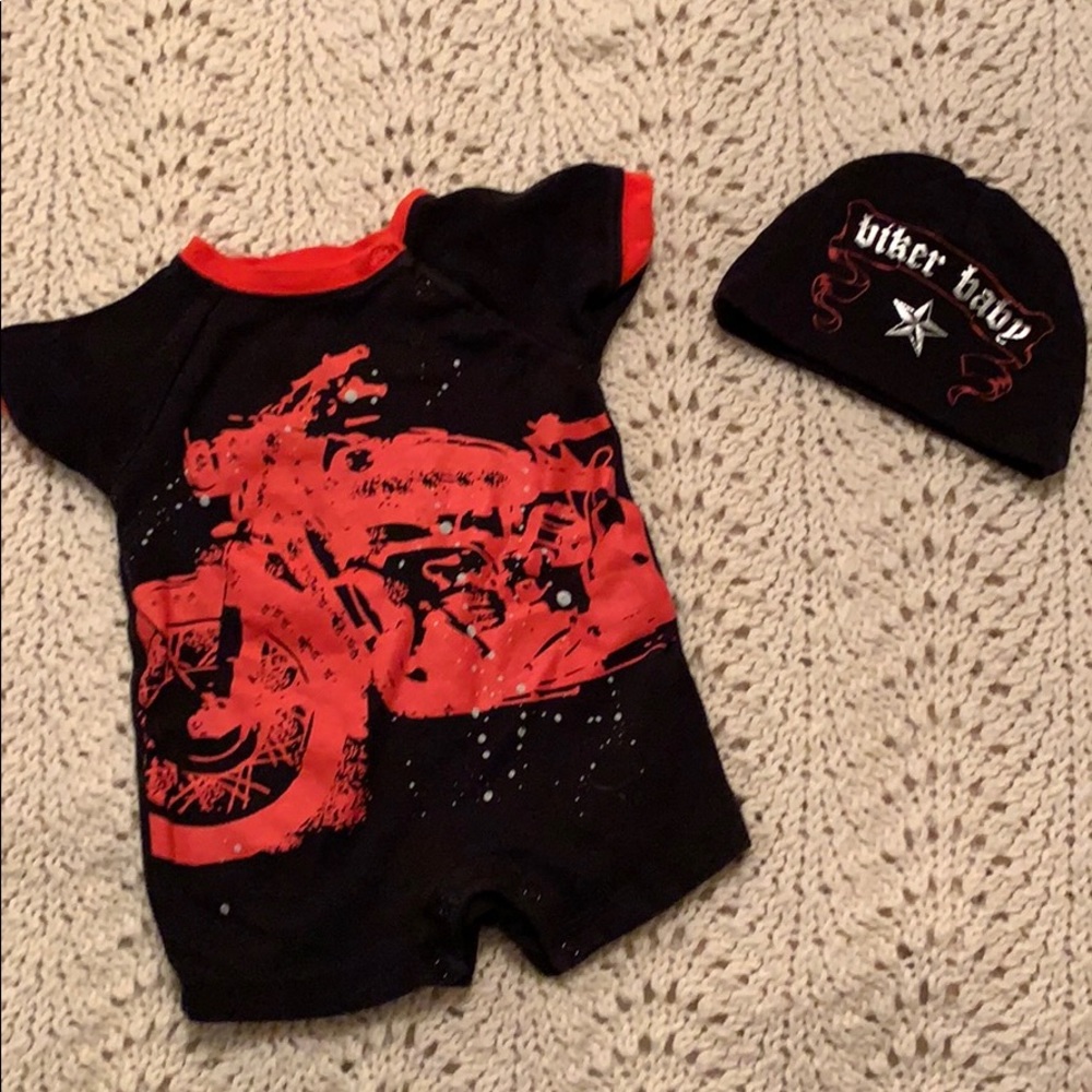 Baby Boy Size: 6-9 months